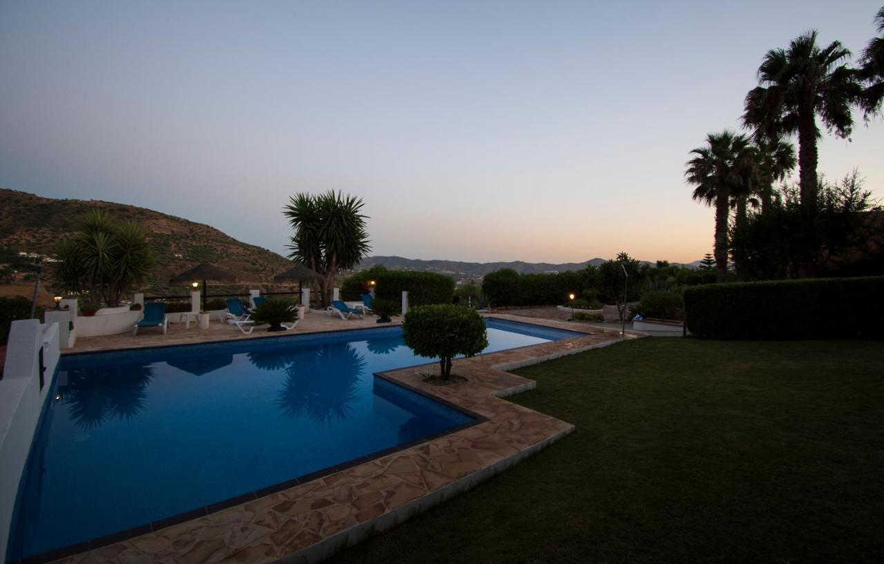 Hotel Cortijo De Salia Alcaucín Eksteriør billede
