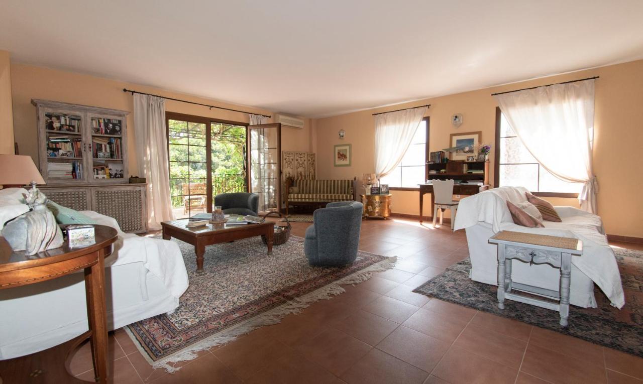 Hotel Cortijo De Salia Alcaucín Eksteriør billede