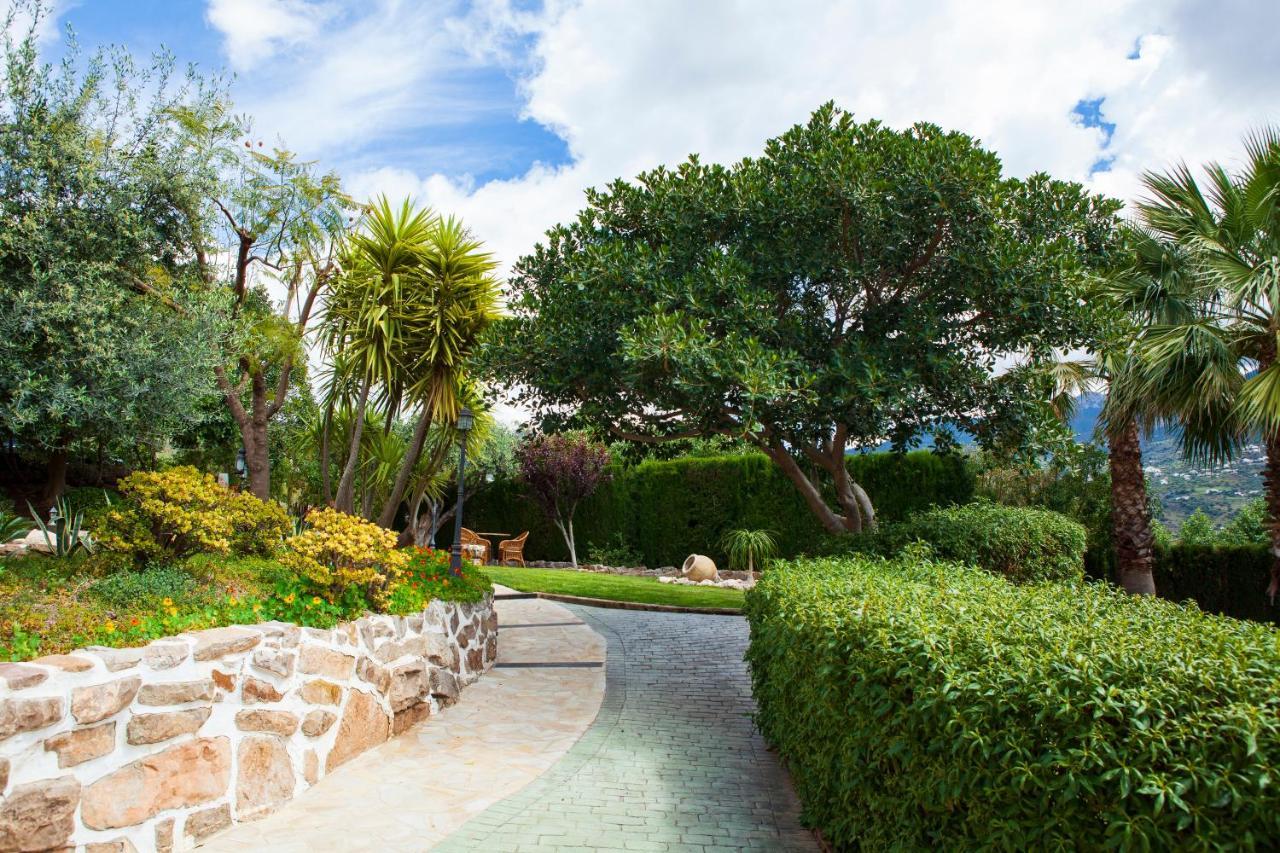 Hotel Cortijo De Salia Alcaucín Eksteriør billede