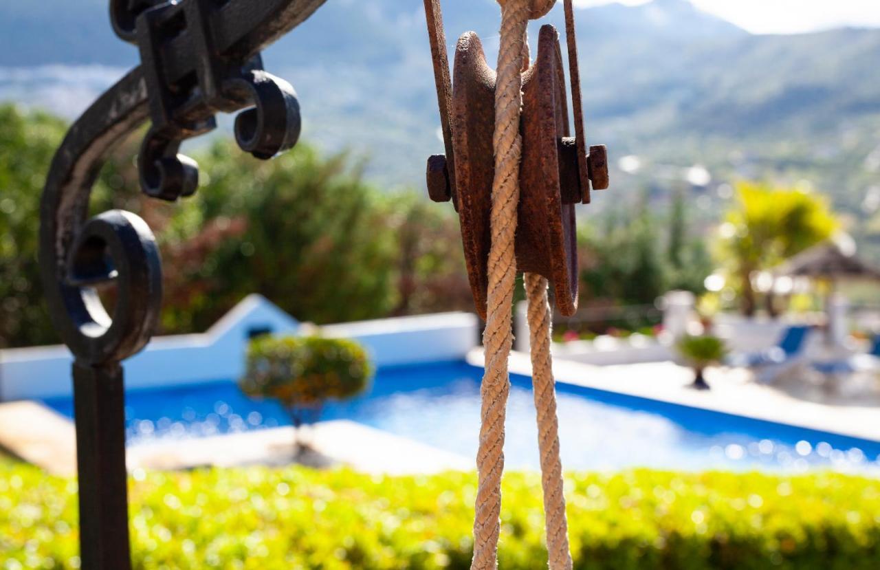 Hotel Cortijo De Salia Alcaucín Eksteriør billede