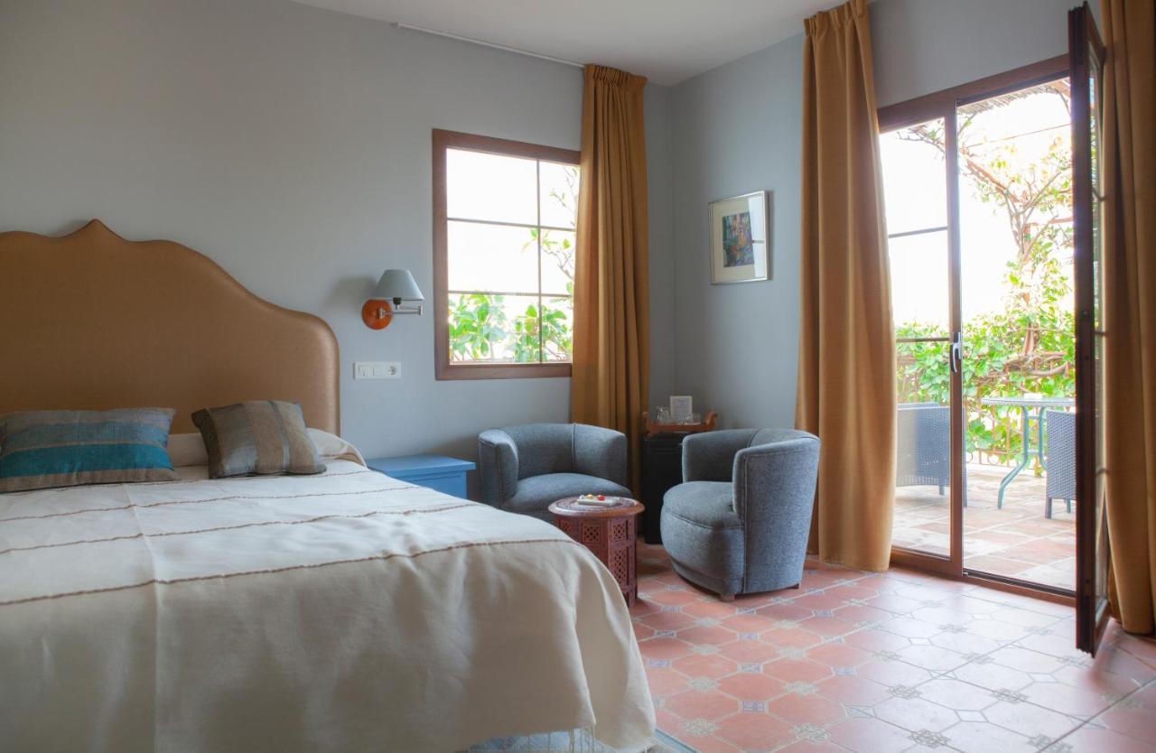 Hotel Cortijo De Salia Alcaucín Eksteriør billede