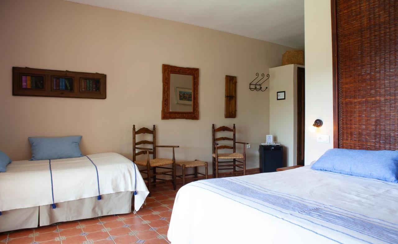 Hotel Cortijo De Salia Alcaucín Eksteriør billede