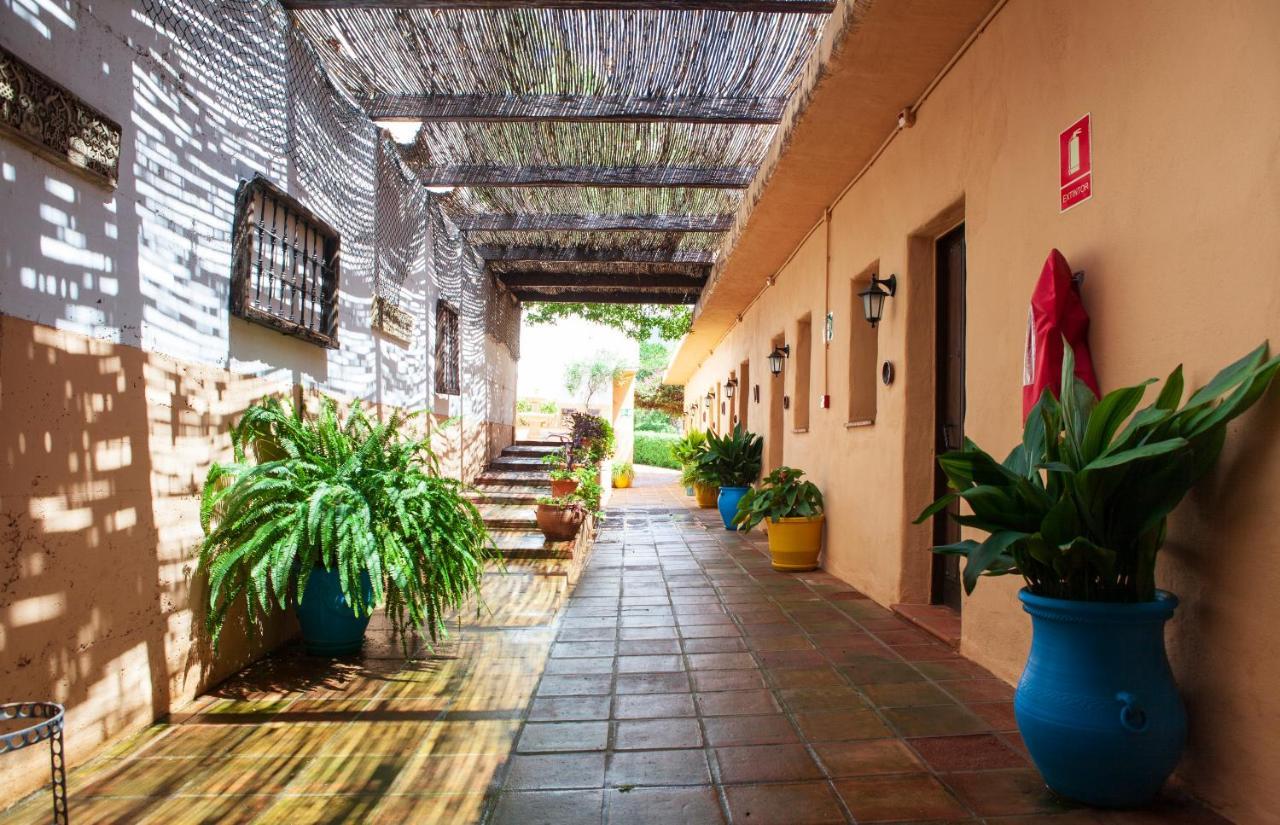 Hotel Cortijo De Salia Alcaucín Eksteriør billede